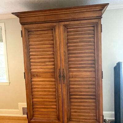 Tommy Bahama queen bedroom set 