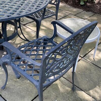 Beautiful outdoor table and chairs (umbrella not for sale)