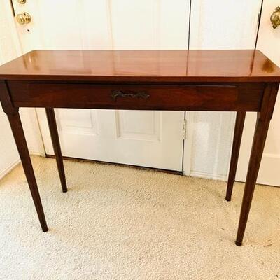 Lot 431 Vintage Wood Entry Way / Hall Table 1 Drawer Refinished