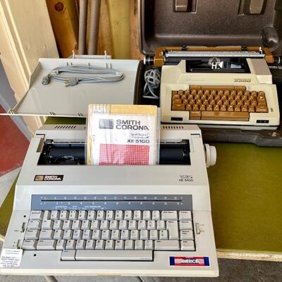 Lot 433 Portable Electric Typewriters 2 In Cases Smith Corona Coronamatic & XE5100