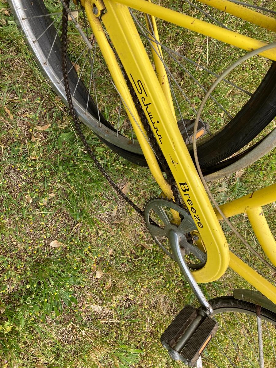 Schwinn Vintage Yellow 26” Bike | EstateSales.org