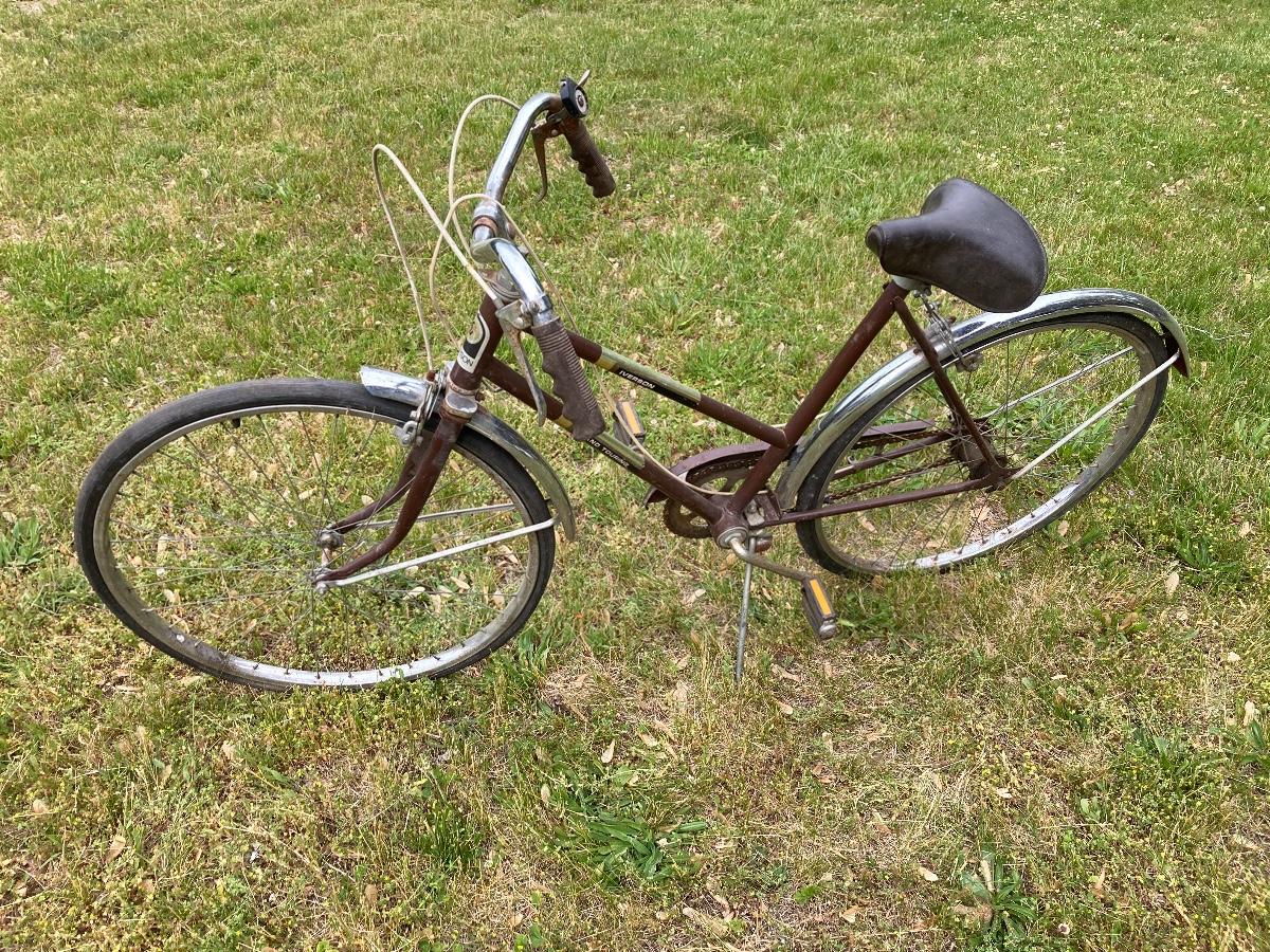 Iverson Grand Touring Vintage Bike 26 EstateSales