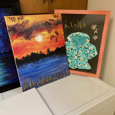 #738 Picture Frames and Canvases 