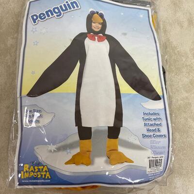 #762  B   Penguin Costume Adult