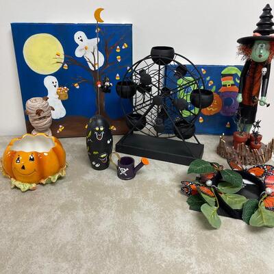 #771B Mixed Lot of Halloween Stuff