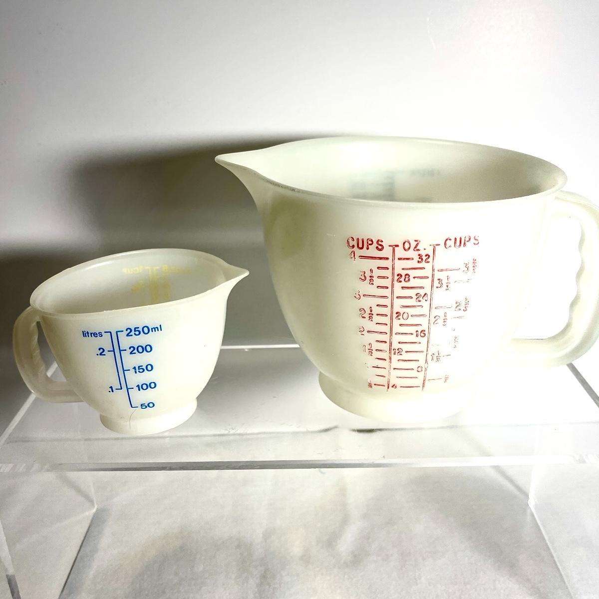 Stop using your vintage Tupperware NOW. These measuring cups are