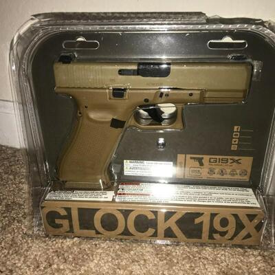 Umarex Glock G5 19X blowback CO2 cal.177 Coyote color 