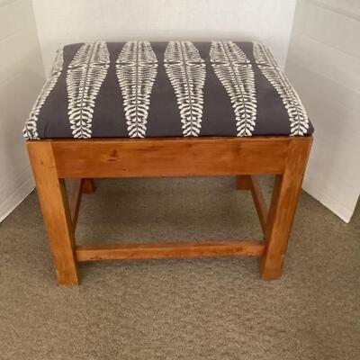B2196 Upholstered Bench/Stool with Maplewood Legs