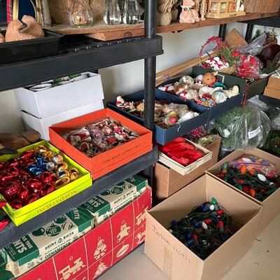 BB 476  Large Lot of Christmas Decor Shiny Brite