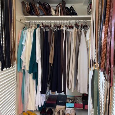 BB 481 Ladies Closet A Leather Hand Bags Sleep Ware Trousers Shoes Shoe Shelf Belts