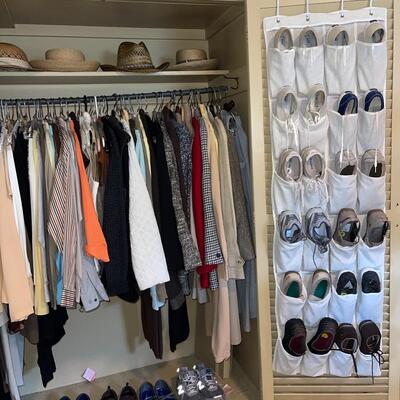 BB 483  Ladies Closet C Shirts/Blouses Hats Shoes Blazers Coat