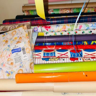 BB 488  Vintage Gift Wrap Closet Department Store Boxes Ribbon Wrapping Paper