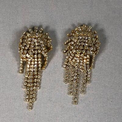 Lot 9 - Sparkly Clip On Earrings