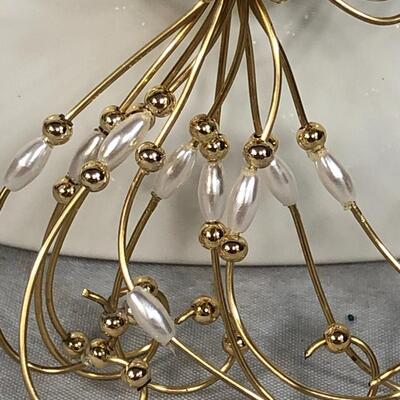 Lot 17 - Wire and Faux Pearl Angel Brooch