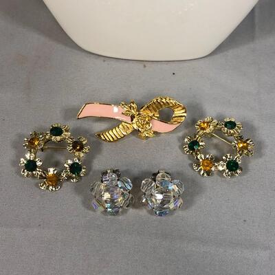 Lot 19 - Mixed Lot of Jewelry