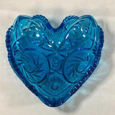 Lot 45 - Heart Shaped Blue Glass Dish
