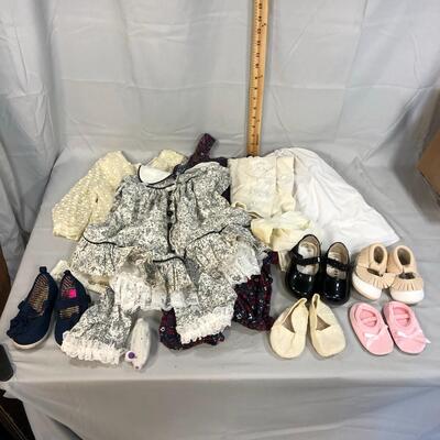 Lot 62 - Collection of Doll Clothes