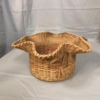 Lot 75 - Collection of Baskets and Boxes