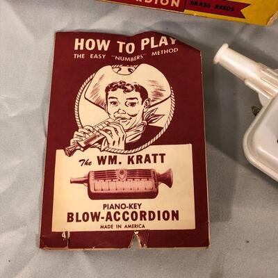 Lot 81 - 1952 WM Kratt Blow Accordian