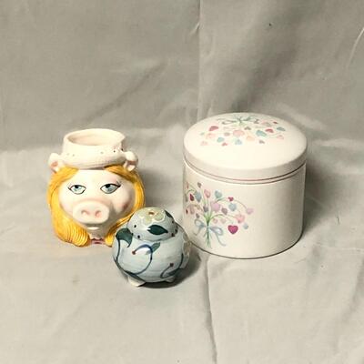 Lot 95 - Miss Piggy and More