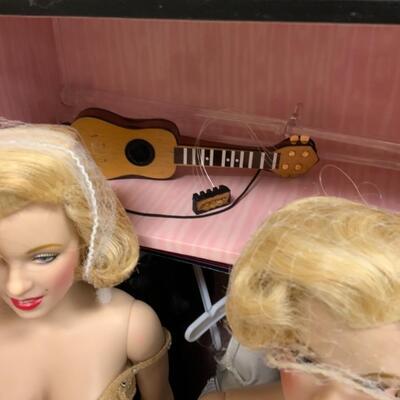 Marilyn Monroe Vinyl Dolls with Trunk