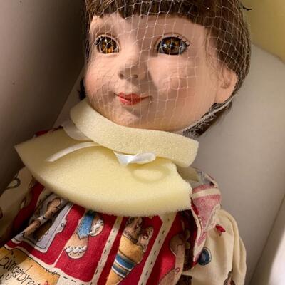 Tonner Doll Company - Baking Gingerbread