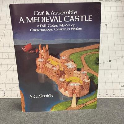 #26 Cut & Assemble Medieval Castle