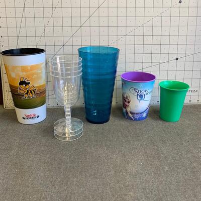 #311 Plastic Cups