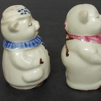 Shawnee Pottery Winnie the Lady Pig and Smily the Guy Pig Salt and Pepper Set