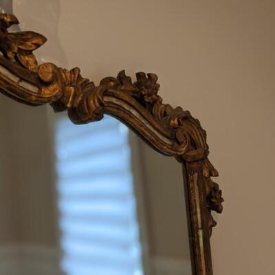Vintage Giltwood Decorative Mirror