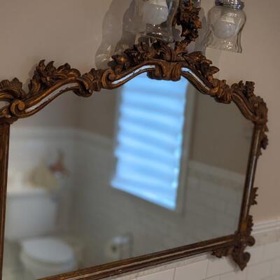 Vintage Giltwood Decorative Mirror