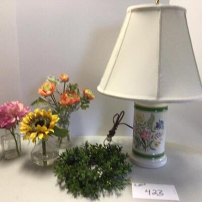 423 Porcelain Floral Lamp with Flower Vases and Wreath 
