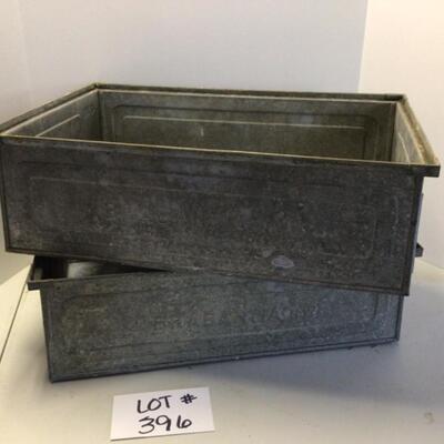 396 Set of 2 Galvanized Tubs with Handles 