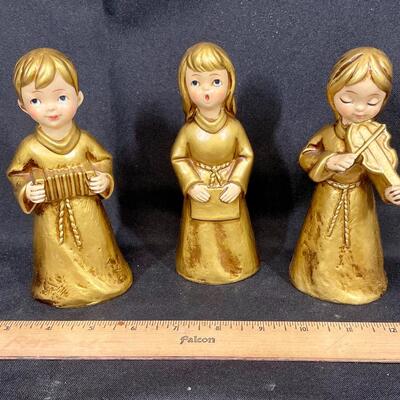 Children Choir Musician Figurines - set of 3
