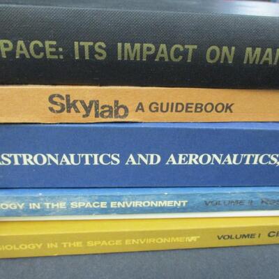 Lot 41 - Aeronautics - Space - Skylab