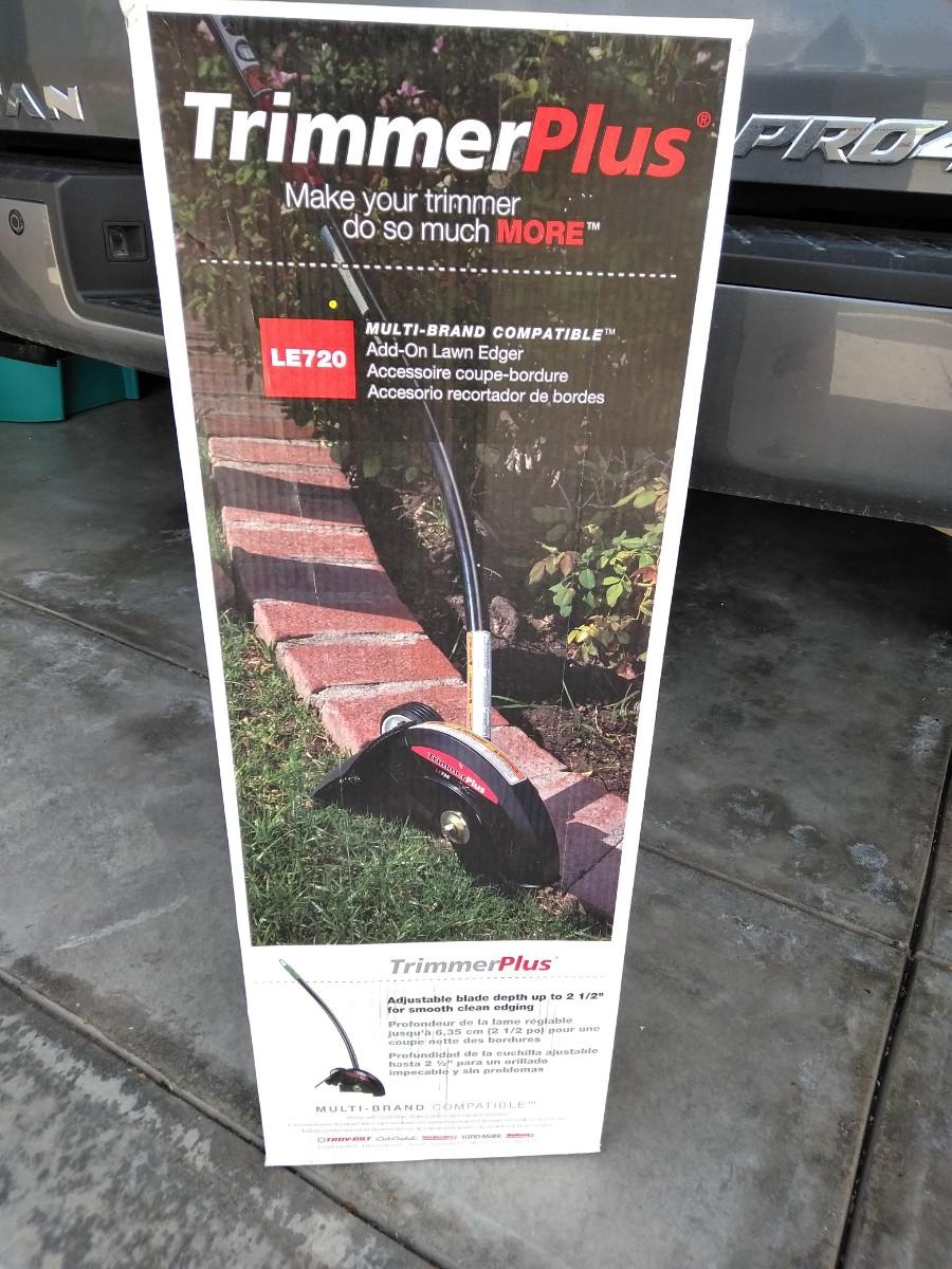 LOT 28 BRAND NEW TRIMMER PLUS LE720