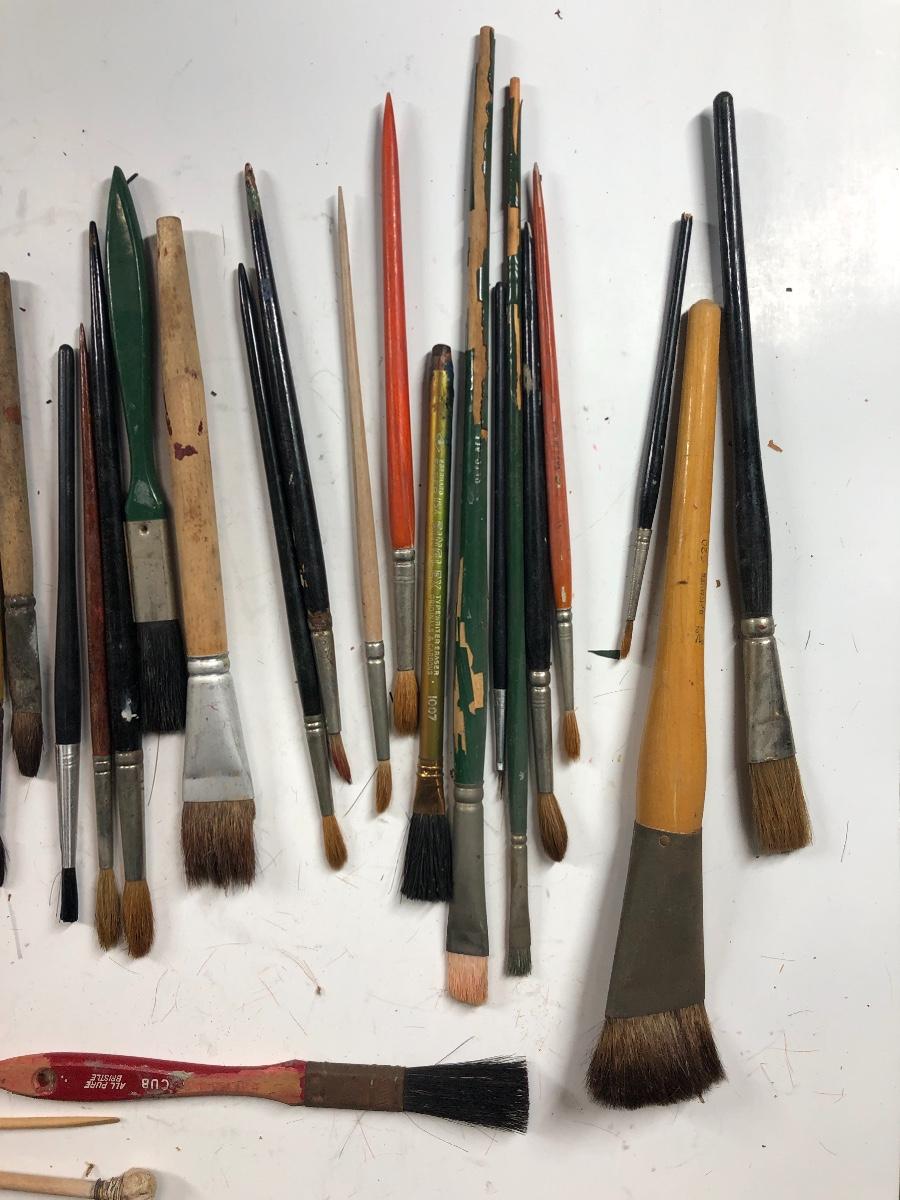 Misc small craft/hobby paint brushes