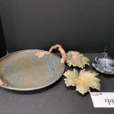 447 Pottery Leaf Tray and Bowls 