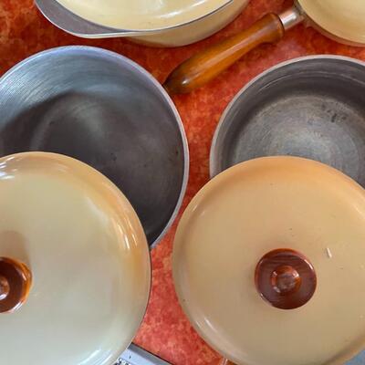 Vintage Pan Set