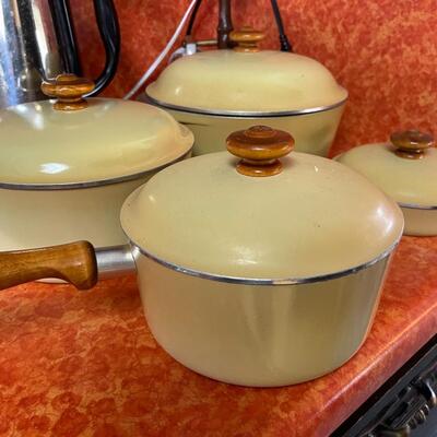 Vintage Pan Set