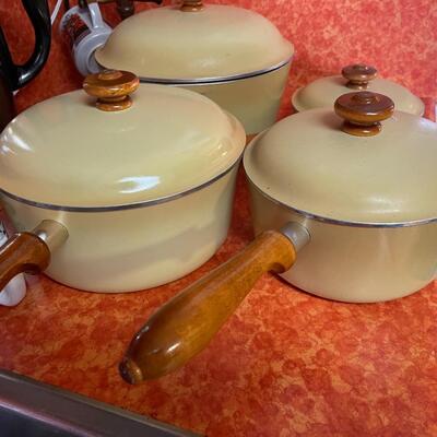 Vintage Pan Set