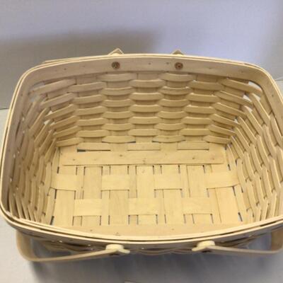 299 Longaberger White Basket with no protector 