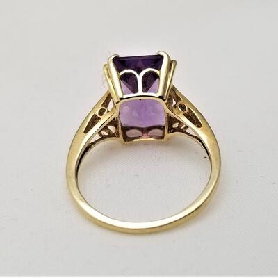 Lot #156  Stunning 14kt Gold Ring with large Faceted Amethyst