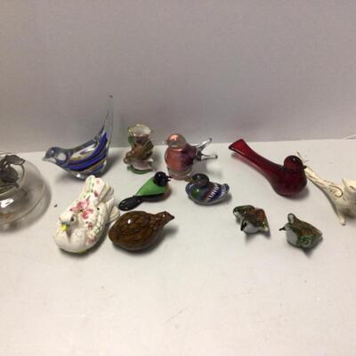 371 Glass and Porcelain Bird Lot 