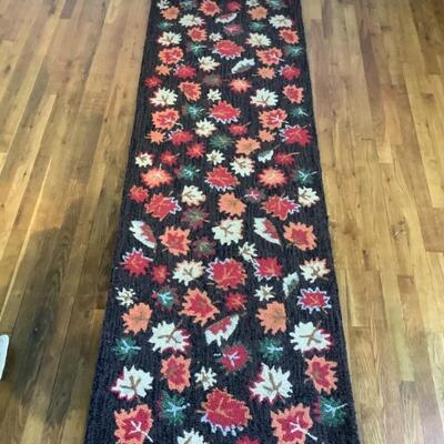 137 Laura Megroz Hooked Fall leaves Runner 