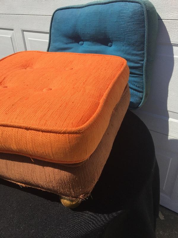 Mid Century Ottoman Seat with 2 Cushions