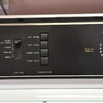 Lot #179  Maytag/Kenmore Washer/Gas Dryer Combo