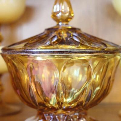 Lot 1 Vintage Amber Glass Pieces