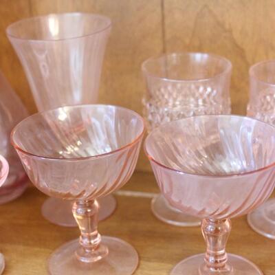 Lot 2 Vintage Pink Glass Pieces