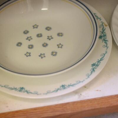 Lot 36 Corelle Dishes